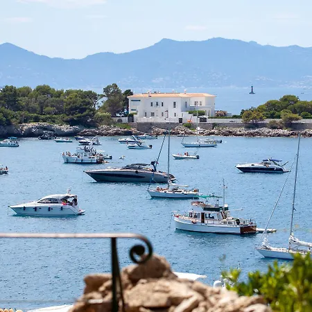 Appartement Modern In The Heart Of Cap D'antibes