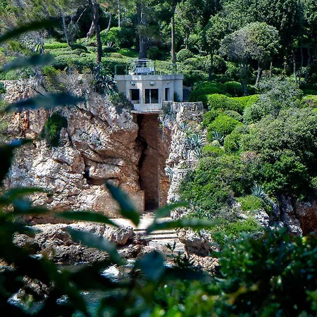 Modern In The Heart Of Cap D'antibes *